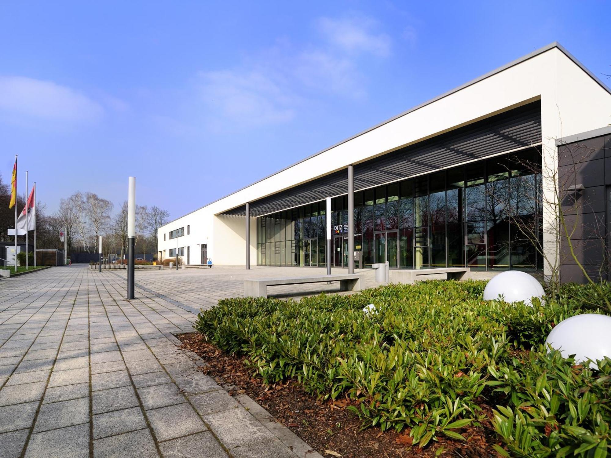 Sporthotel Borussia Duesseldorf Exterior foto